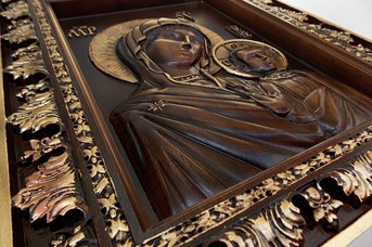 Икона Святая Мария вид сбоку